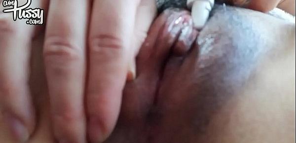  Extreme closeup masturbation using vibrator